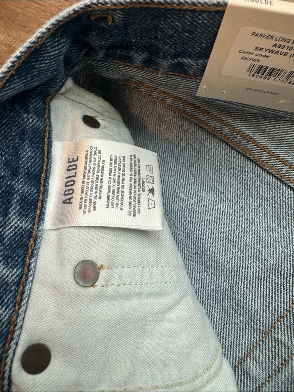 NEW AGOLDE Parker Long Shorts L/F VINTAGE Skywave - Picture 3 of 7